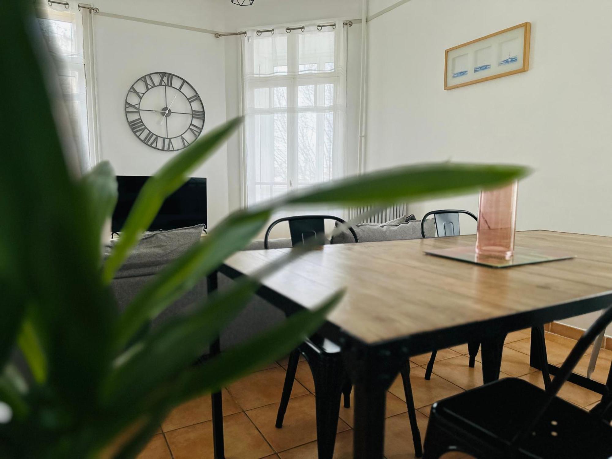 Appartement Lumineux Et Spacieux 2 Chambres Avec Parking Gratuit Dans La Rue Перпинян Екстериор снимка