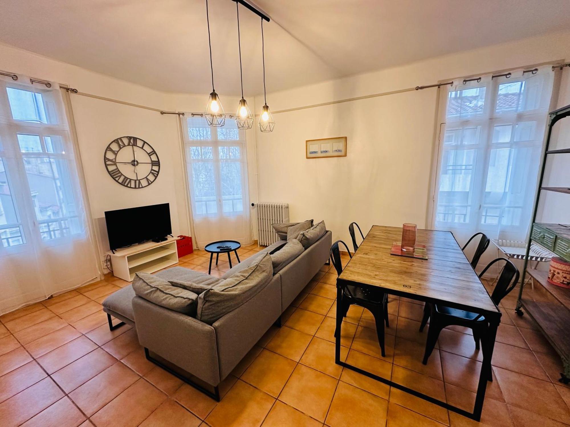 Appartement Lumineux Et Spacieux 2 Chambres Avec Parking Gratuit Dans La Rue Перпинян Екстериор снимка