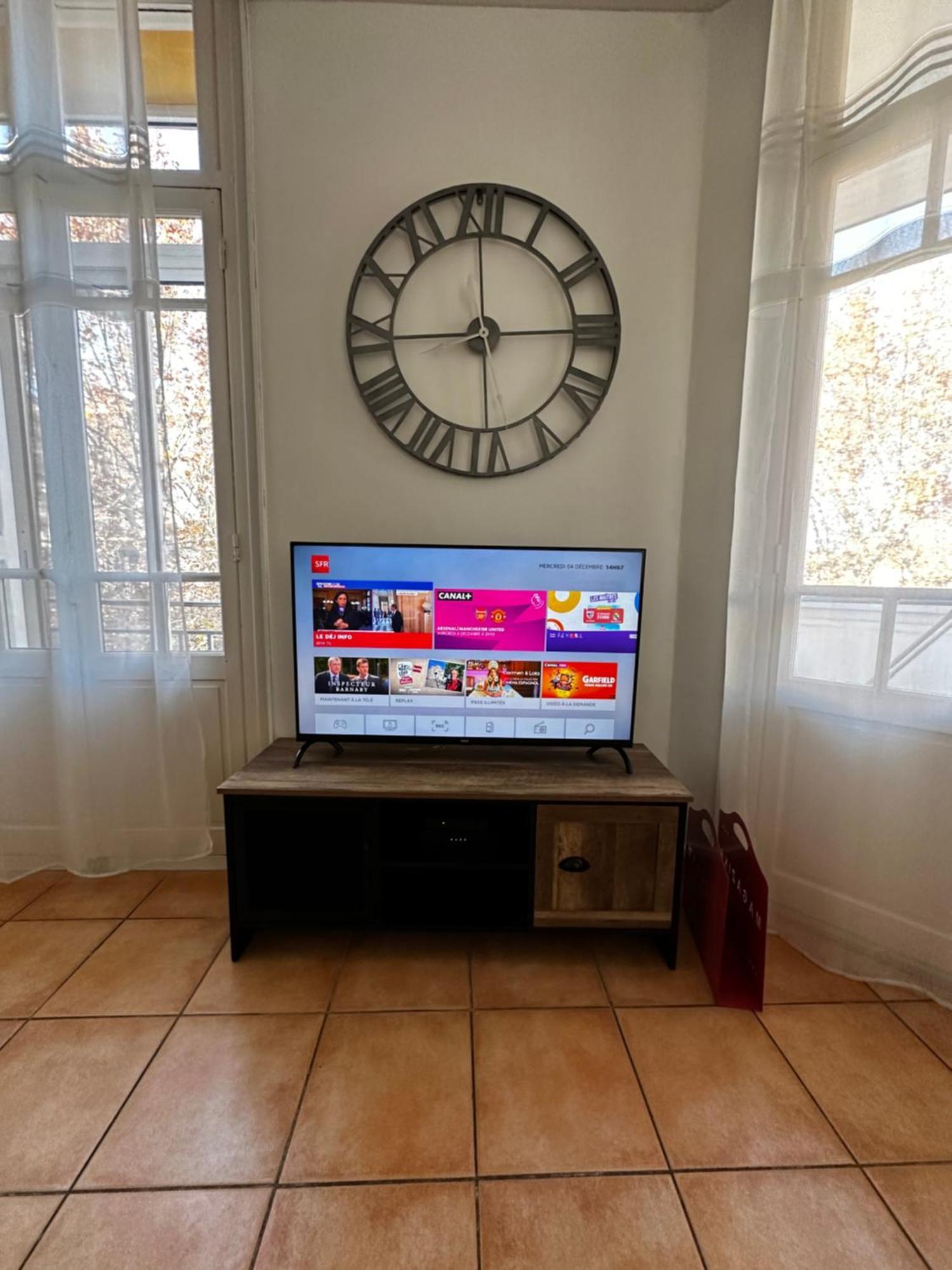Appartement Lumineux Et Spacieux 2 Chambres Avec Parking Gratuit Dans La Rue Перпинян Екстериор снимка